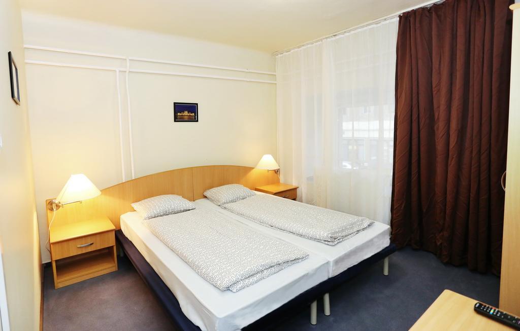 Mezzo Budapeşte Dış mekan fotoğraf